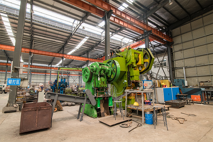 德令哈网架配件-锥头加工车间